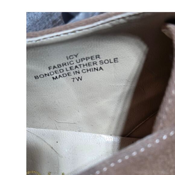 Bijou New York Women's Icy Tan Faux Suede Wide Width Embellished Loafers Size 7W - Picture 6 of 7